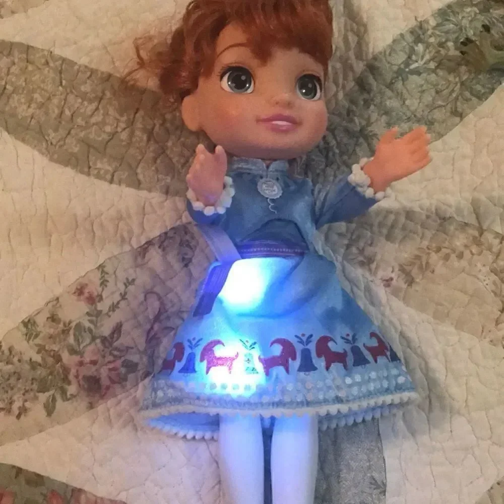 Disney Anna from frozen